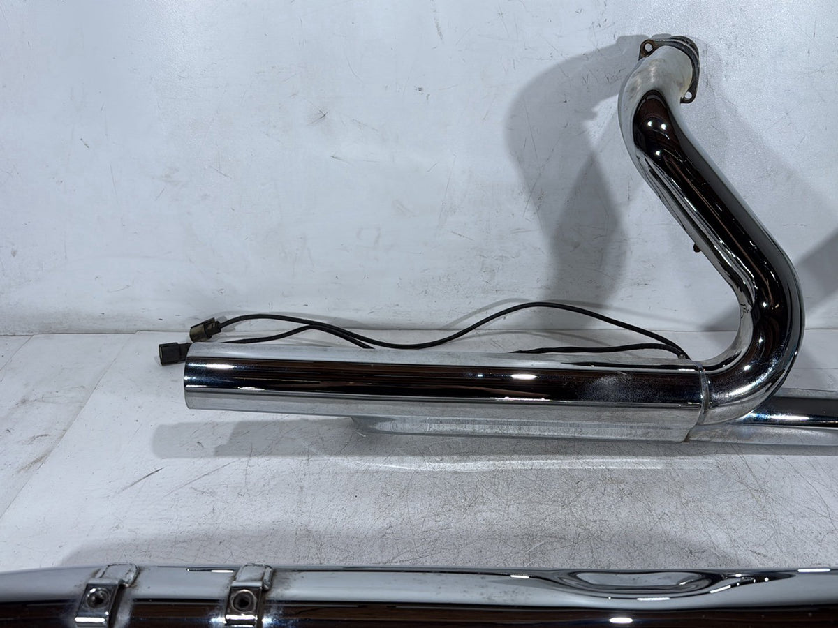 2011 Harley Electra Glide Touring Ultra OEM Exhaust Header Pipes Muffler