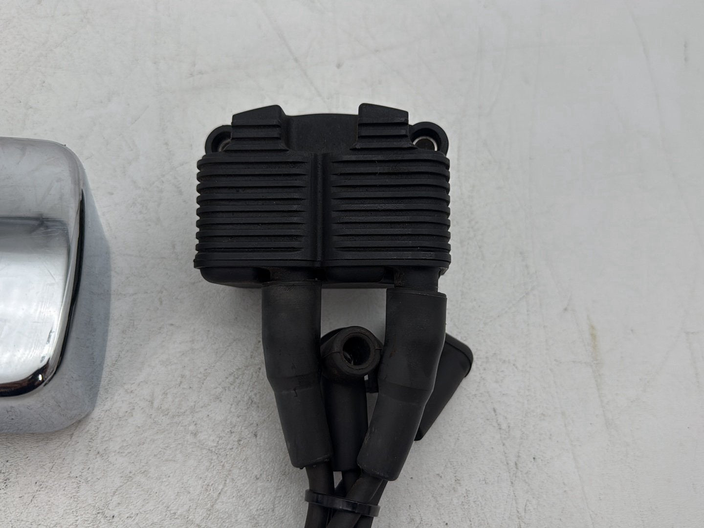 2003 Harley Softail FLSTC Heritage Classic OEM Ignition Coil Spark Plugs Cable