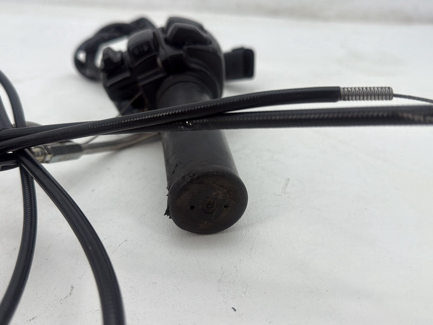 2007 Harley Street Glide Touring FLHX OEM Right Engine Start Kill Switches Controls