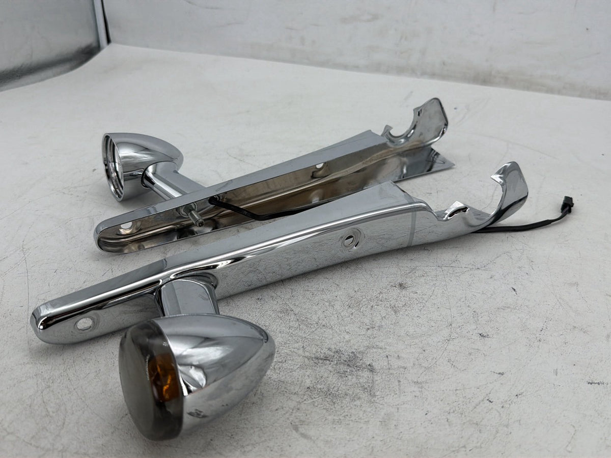 2006 Harley Sportster 1200 Custom XL1200C OEM Rear Left Right Fender Struts Bracket & Turn Signal