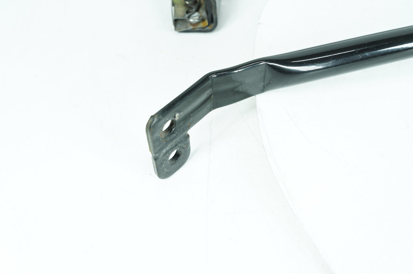 1999 - 2006 Harley-Davidson Softail Deluxe Rear Left Right Saddlebag Guard Rails Bar 49207-09A