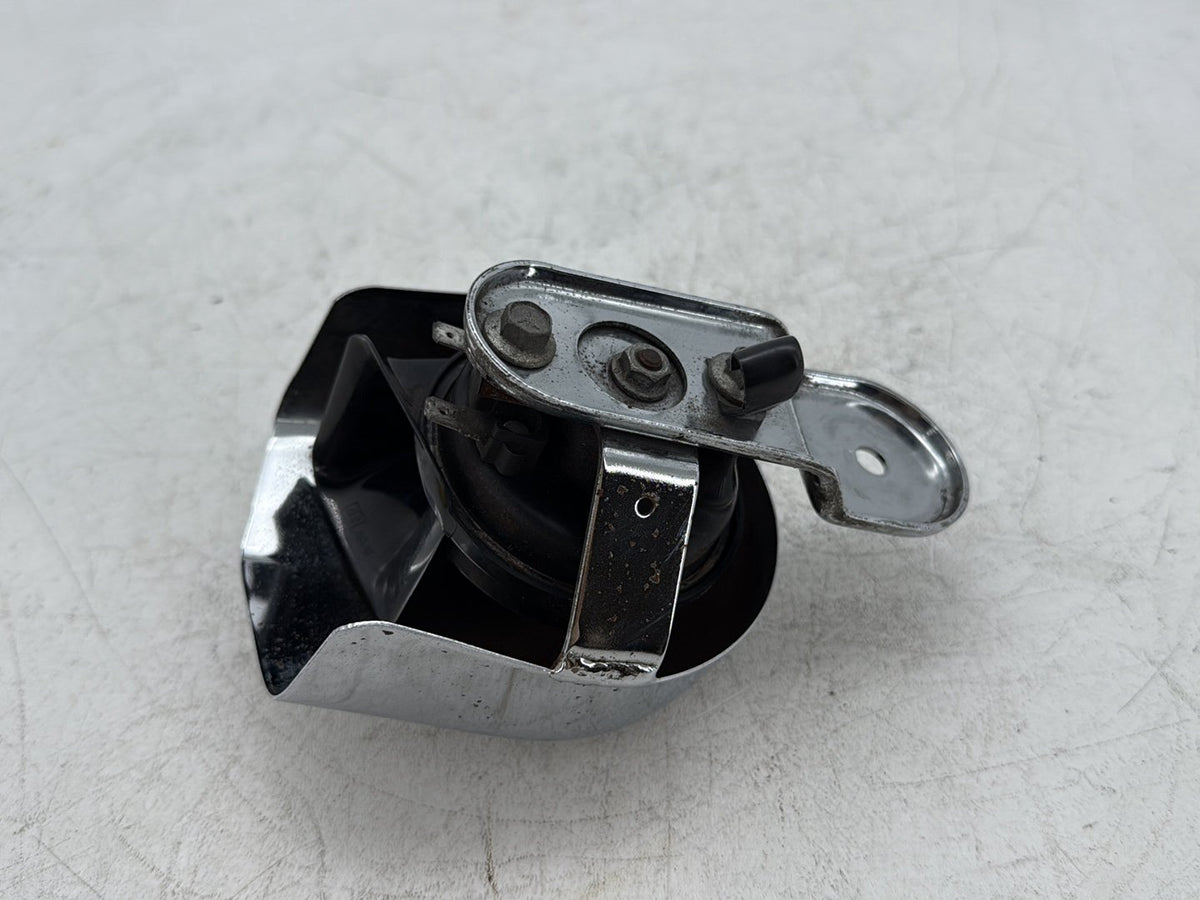 2009 Harley Road King Touring Police OEM Horn Signal Klaxon Chrome Cover