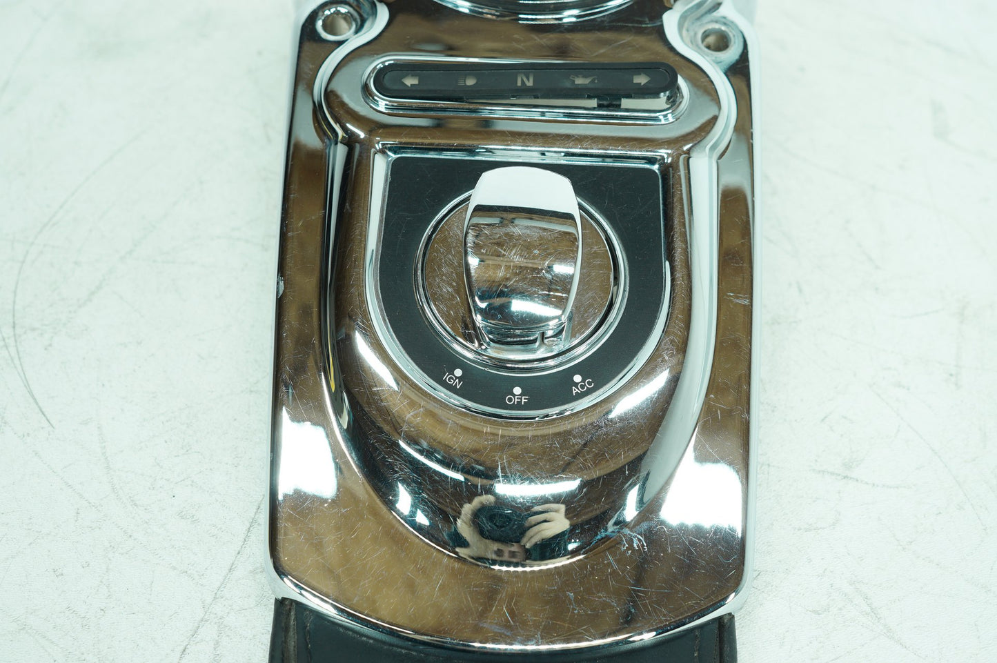 2012 - 2018 Harley-Davidson Dyna Switchback Fuel Tank Dash Console Speedometer NOKey 67096-12