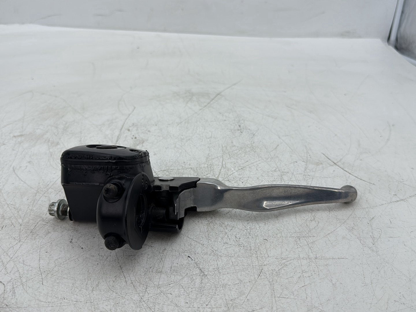 2008 Harley Dyna FXDL Low Rider Anniversary OEM Front Right Brake Lever Master Cylinder