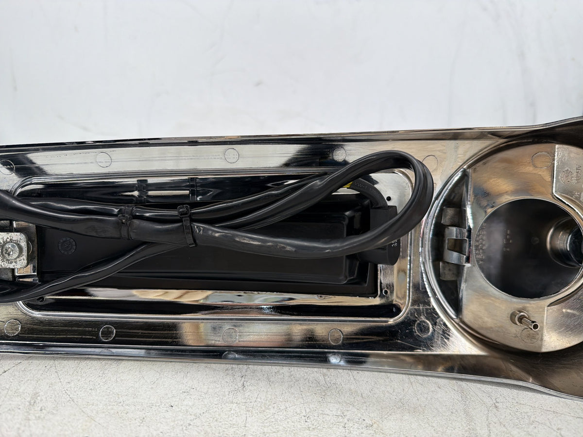 2010 Harley Electra Glide Touring Ultra OEM Fuel Gas Tank Dash Console NOKey