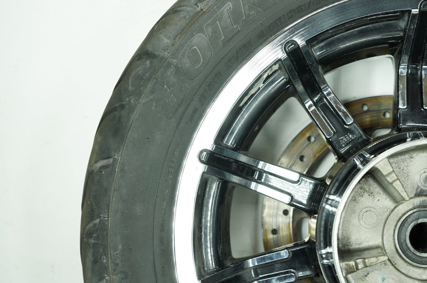 2008 - 2016 Harley-Davidson Touring Electra Glide Ultra Rear Wheel Rim Tire 40900213