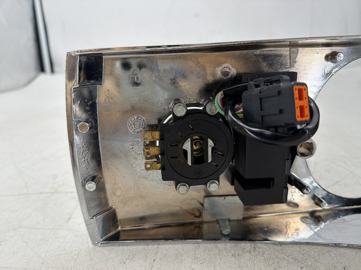 2001 Harley Fat Boy Softail FLSTF OEM Fuel Gas Tank Dash Console 71250-00A