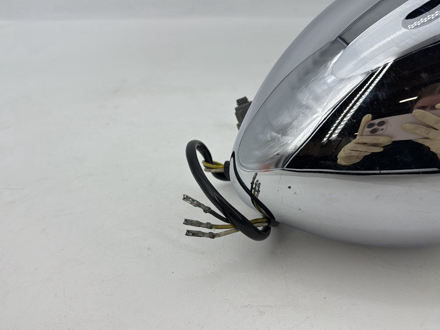 2004 - 2013 Harley-Davidson Sportster 883 Custom Headlight Headlamp Head Light Halogen  	69681-04A