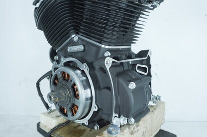 2018 - 2025 Harley-Davidson Softail Street Bob EFI Milwaukee M8 107 Engine Motor 16200386