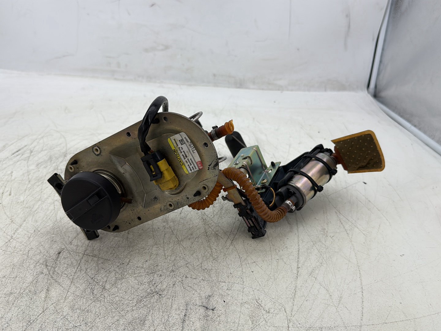 2007 Harley Touring FLHTC Electra Glide Classic OEM Fuel Pump Gas Gasoline Petrol Sending