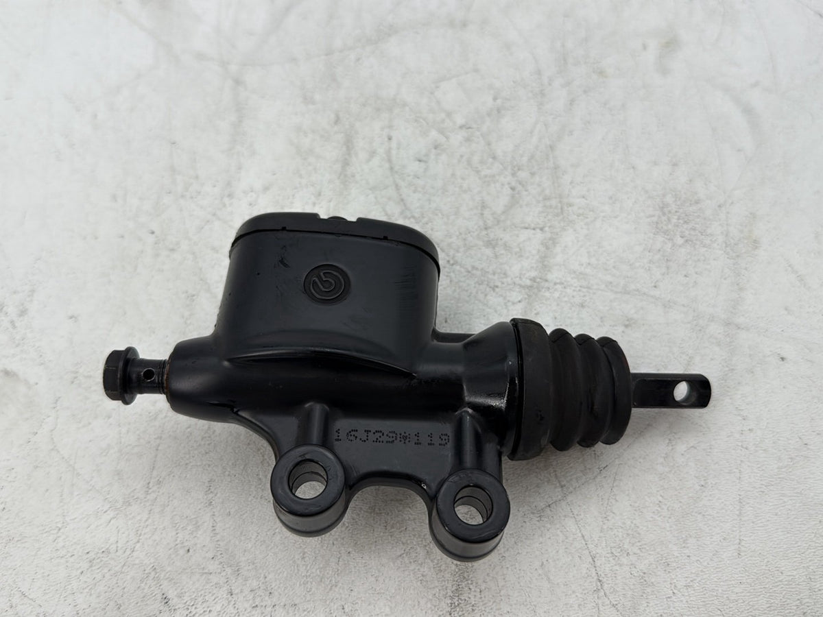 2017 Harley Road Glide Touring FLTRXS OEM Rear Brake Master Cylinder Reservoir