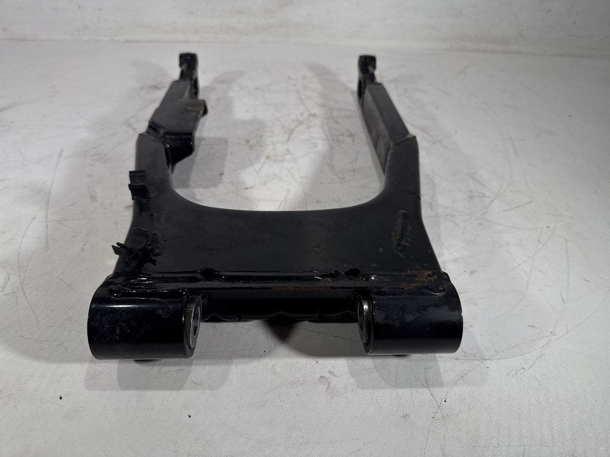 2006 Harley Street Glide Touring FLHX OEM Rear Fork Swingarm Swing Arm