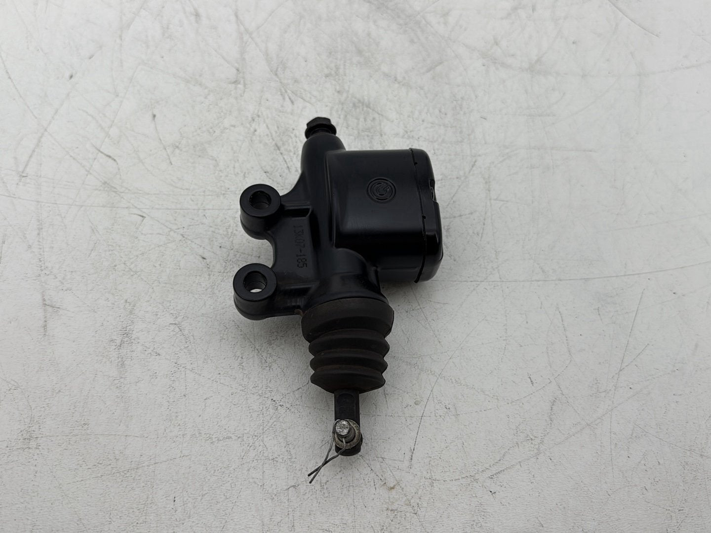 2014 Harley Street Glide Touring FLHXS OEM Rear Brake Master Cylinder Reservoir