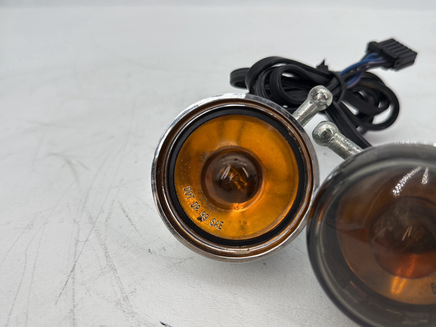 2004 - 2013 Harley-Davidson Sportster 1200 Custom Front Left Right Turn Signal Indicators 68972-00