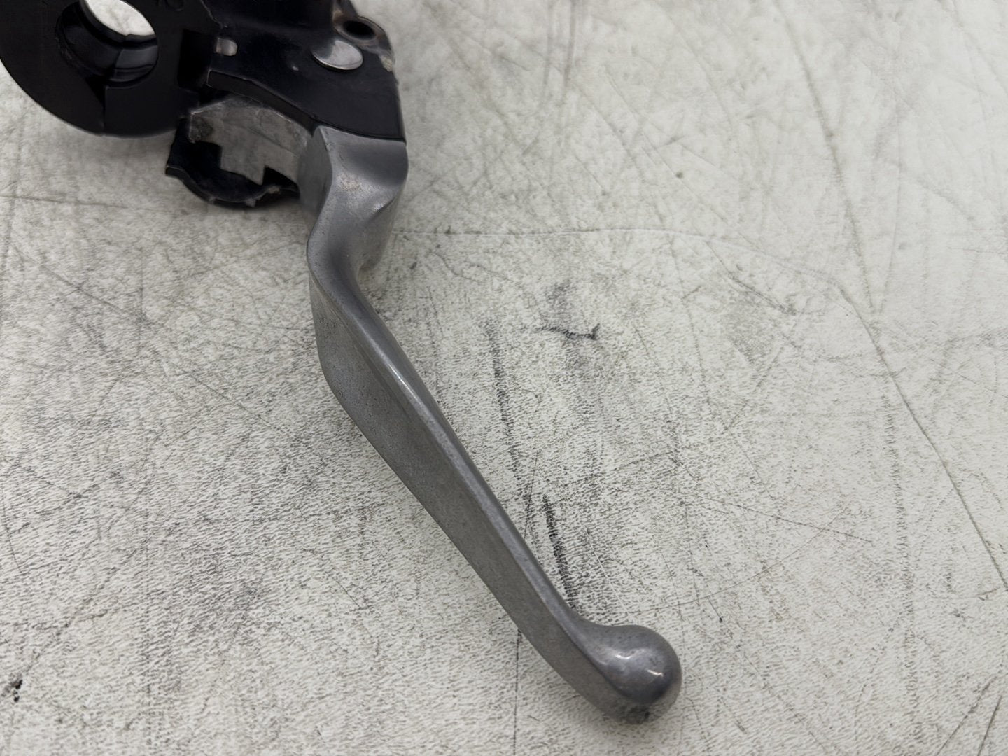 2007 Harley Touring FLHTC Electra Glide Classic OEM Front Right Brake Lever Master Cylinder