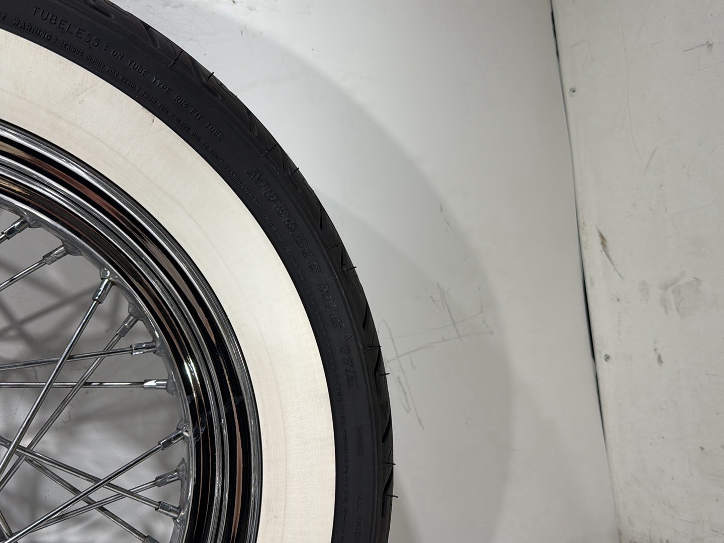 2008 Harley Softail Deluxe FLSTN OEM Front Rear Wheel Rim Tire Spoked