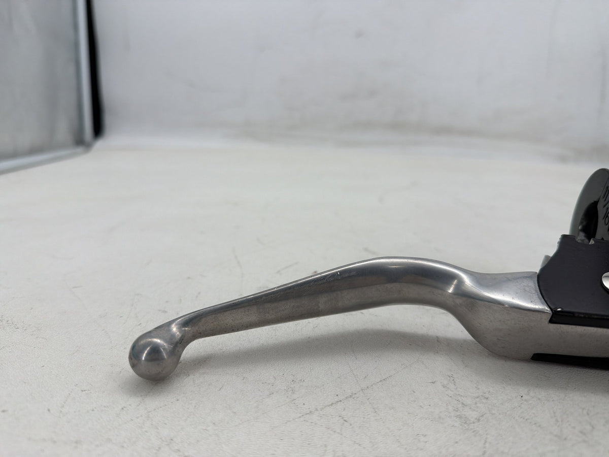 2016 Harley Dyna Fat Bob FXDF OEM Front Right Brake Lever Master Cylinder 11/16