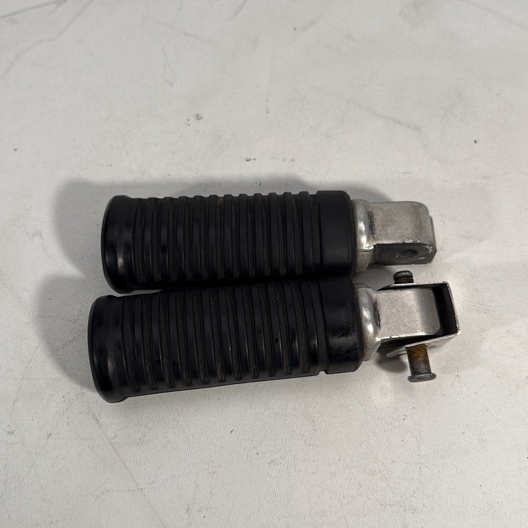 2017 - 2026 Harley-Davidson Softail Heritage Classic 114 Left & Right Step Foot Rest Pegs 50501104