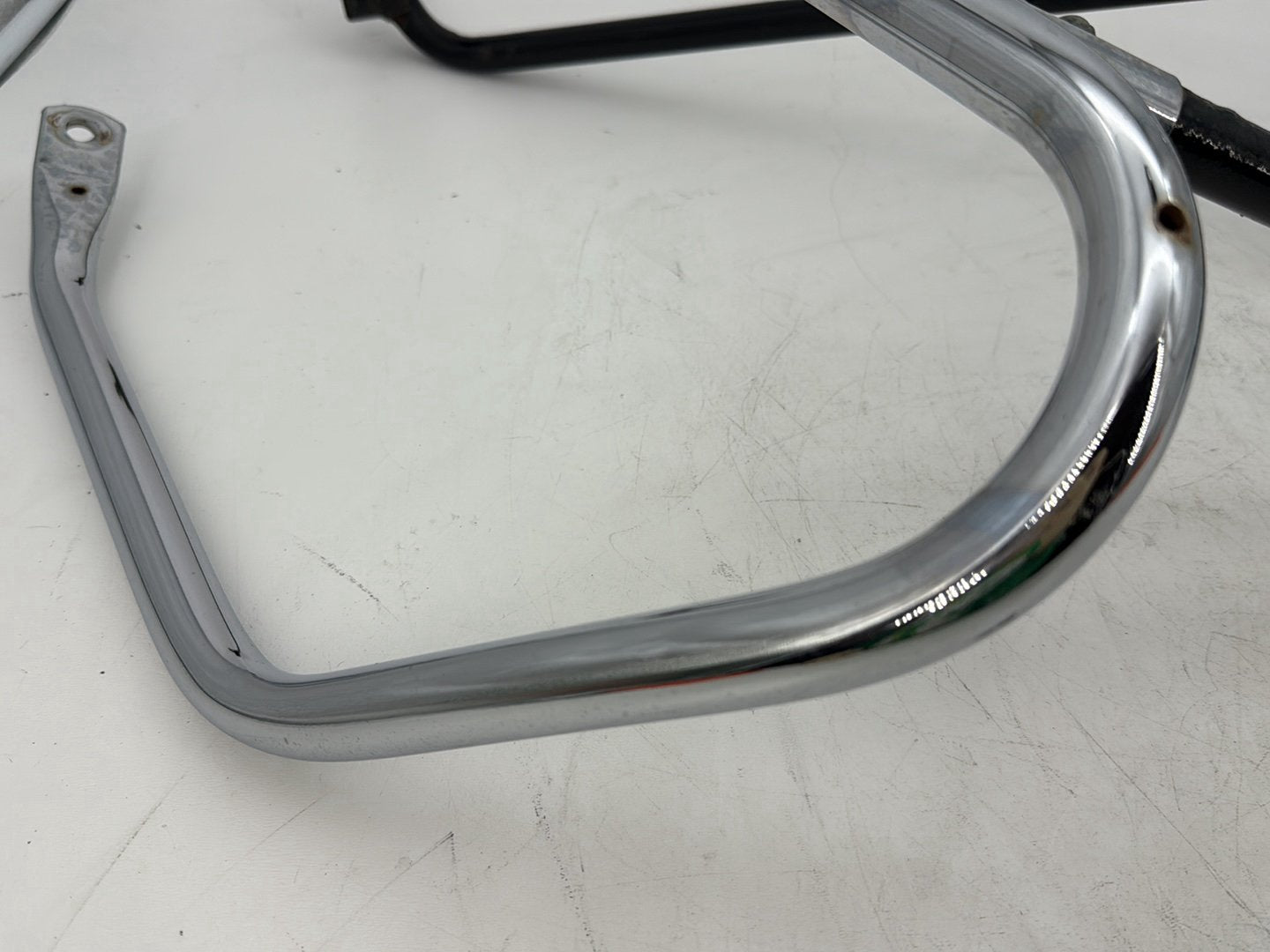 2008 Harley Touring FLHTCU Electra Glide Ultra OEM Rear Left Right Saddlebag Guard Rails Bar