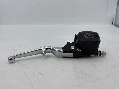 2000 Harley Touring FLHTCI Electra Glide Classic OEM Front Right Brake Lever Master Cylinder