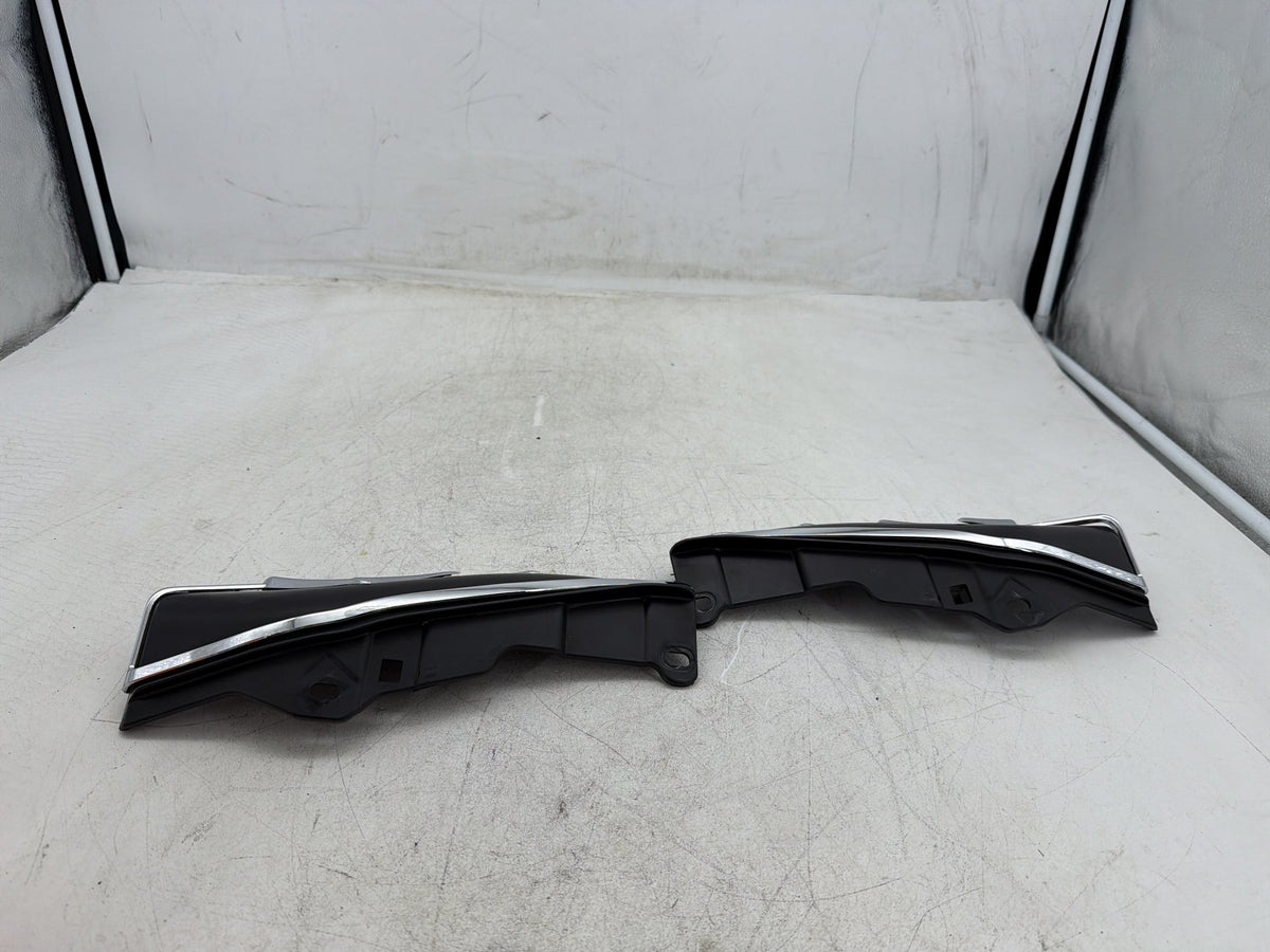 15 Harley Electra Glide Touring Ultra OEM Left Right Flare Wind Deflector Cover