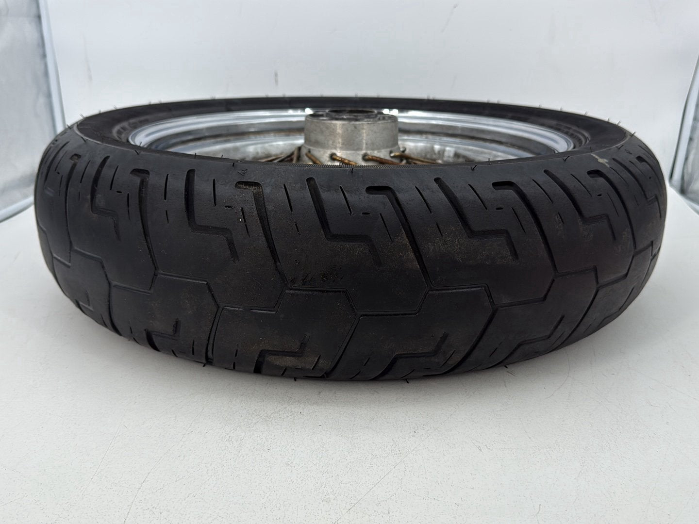 2007 - 2012 Harley-Davidson Dyna Super Glide Rear Wheel Rim Tire Spoked 40979-08