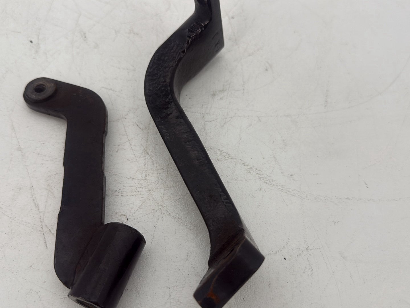 2005 Harley Touring FLHRCI Road King Classic OEM Right 1 Footboard Mount Bracket