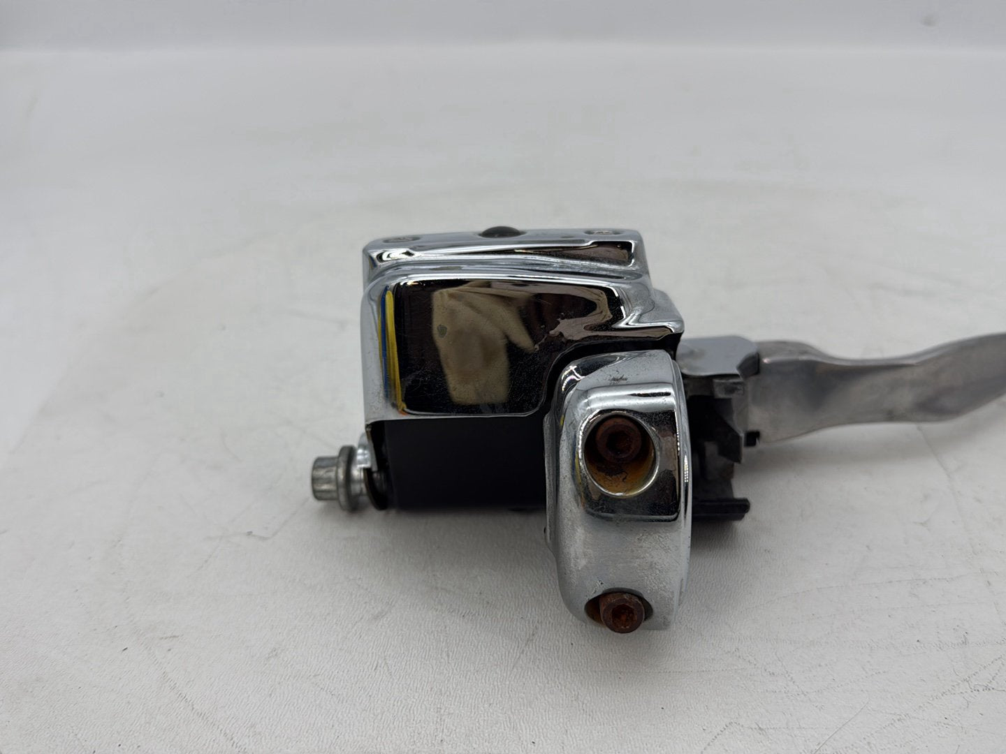 2007 - 2012 Harley-Davidson Dyna Super Glide Front Right Brake Lever Master Cylinder 45019-08A