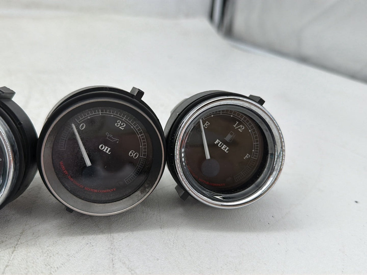 2006 Harley Electra Glide Touring Ultra FLHTCUI OEM Air Oil Volt Fuel Tacho Speedo Gauges