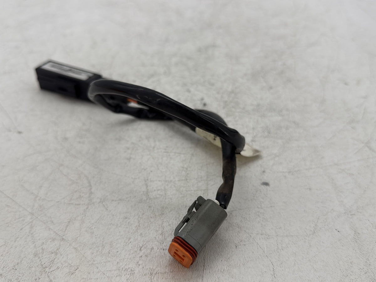2010 Harley Road King Touring Classic OEM Security Module Antenna Wire 68956-07