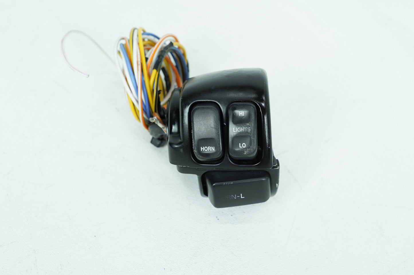 1999 - 2007 Harley-Davidson Dyna Wide Glide Left Turn Signal Headlight Switches Controls 71682-06A