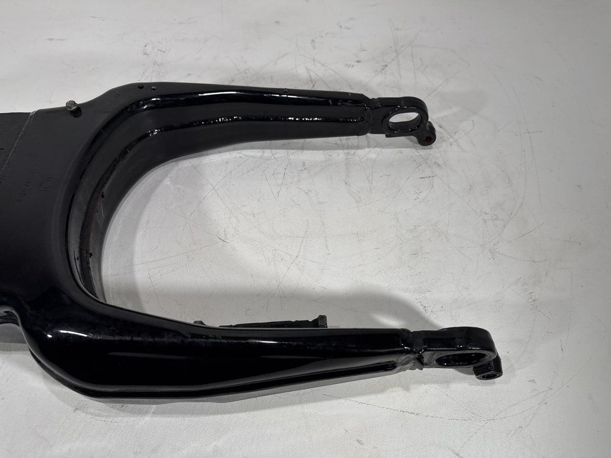 2014 Harley Electra Glide Touring Ultra OEM Rear Fork Swingarm Swing Arm