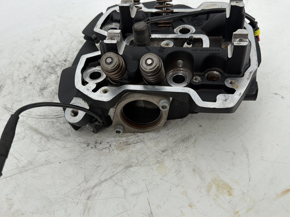 2017 Harley Touring FLHXS Street Glide OEM Front Twin Cam Engine Cylinder Head
