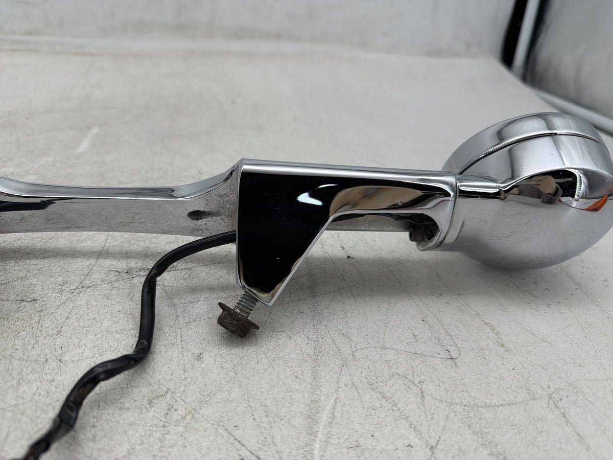 2004 Harley Electra Glide Touring Ultra OEM Rear Left & Right Turn Signals