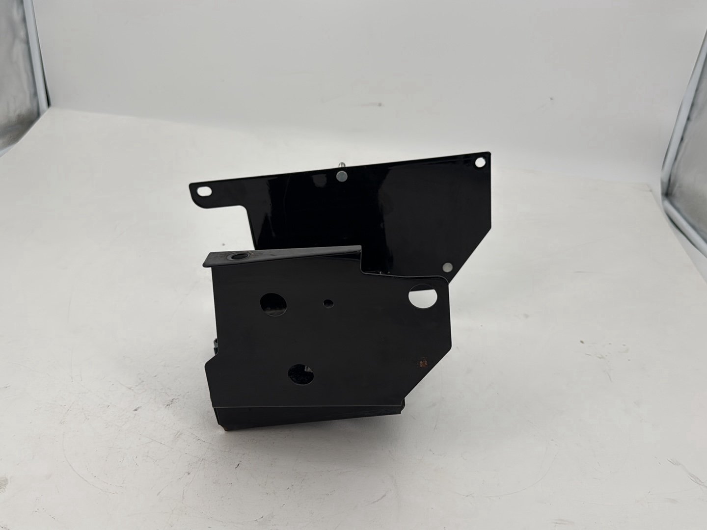 1999 - 2006 Harley-Davidson Touring Road King Custom Battery Tray Bracket Holder Carrier 66281-02A