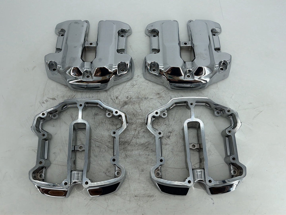 2017 Harley Touring FLHXS Street Glide OEM Twin Camshaft Cam Cover Chrome