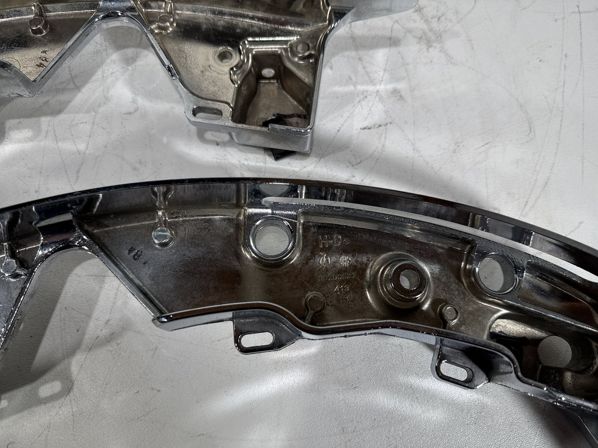 14 Harley Electra Touring Ultra OEM Left Right Saddlebag Fender Struts Brackets