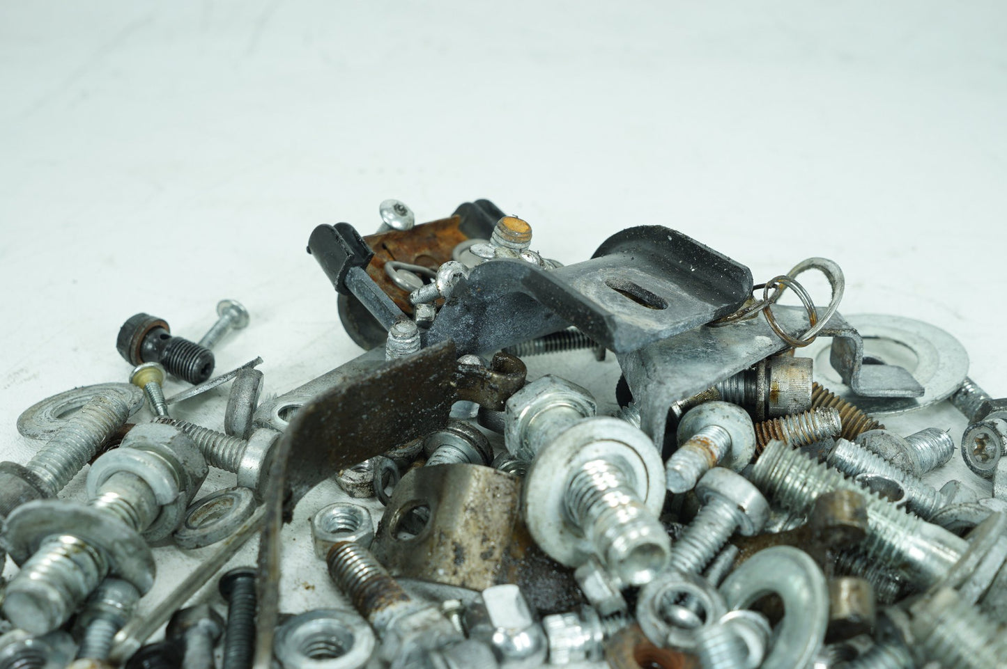 2007 - 2013 Harley-Davidson Touring Electra Glide Ultra Hardware Bolts Nuts & Brackets