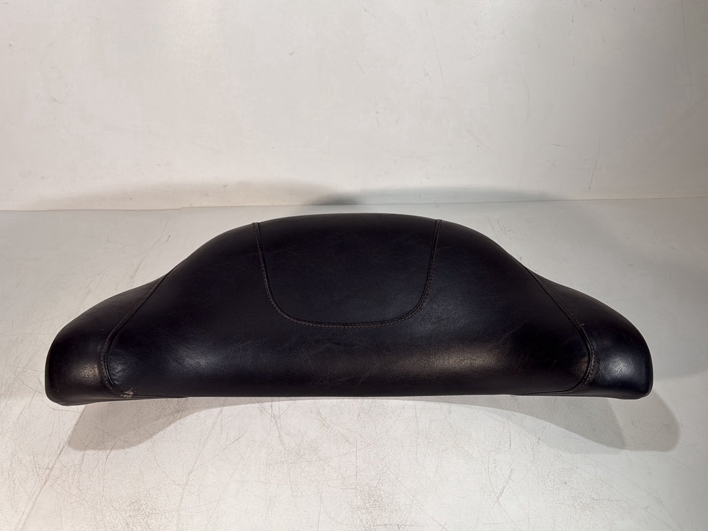 2008 - 2016 Harley-Davidson Touring Electra Glide Ultra Rear Passenger Backrest Cushion Pad 52395-10