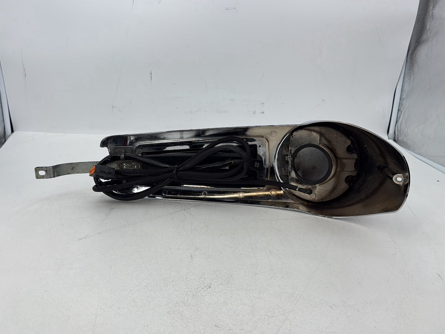 2007 - 2011 Harley-Davidson Touring Electra Glide Ultra Fuel Gas Tank Dash Console NOKey 61270-08