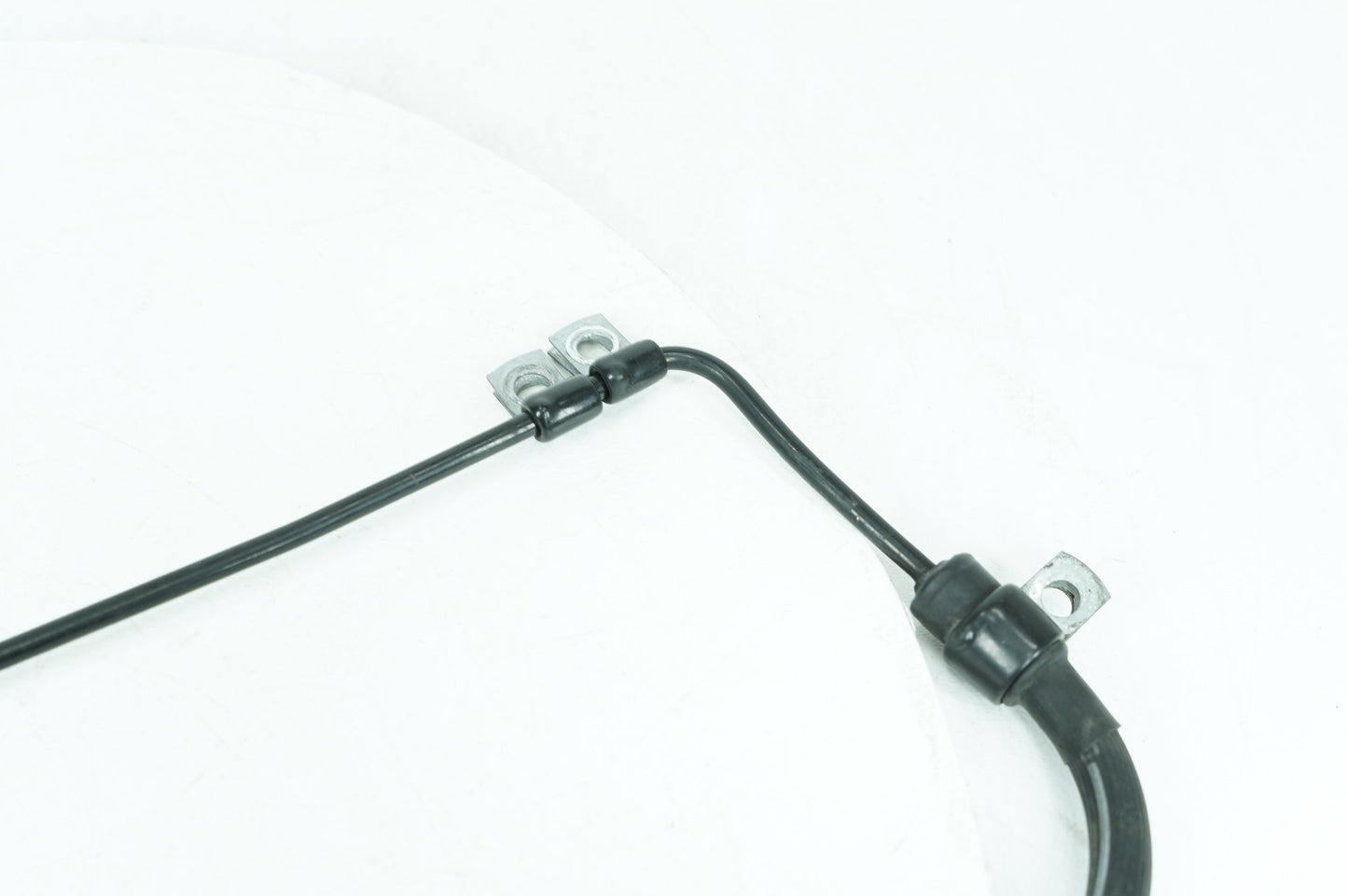 1999 - 2006 Harley-Davidson Softail Deluxe Front Brake Hose Line Pipe  	42314-05A