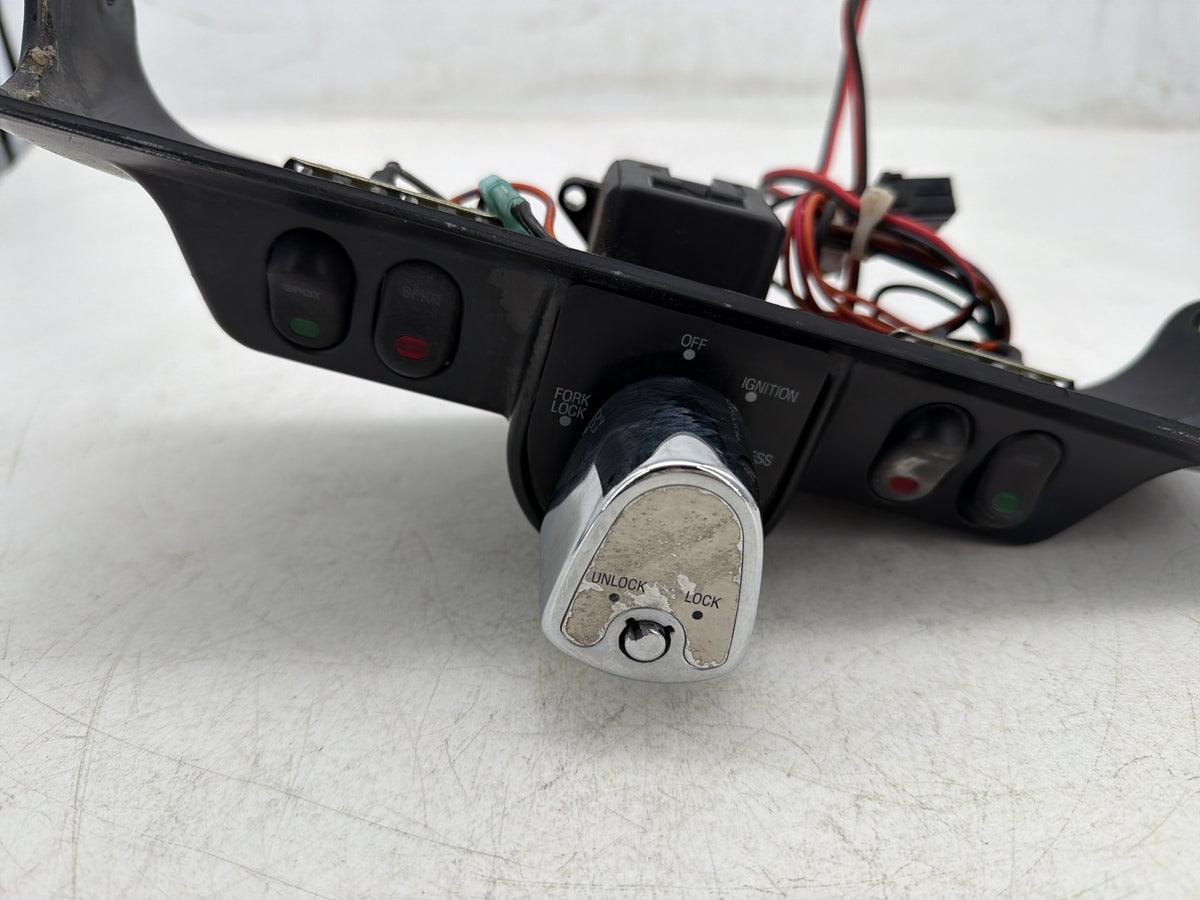 2010 Harley Electra Glide Touring OEM Dash Ignition Cap Switch Lockset NO Key