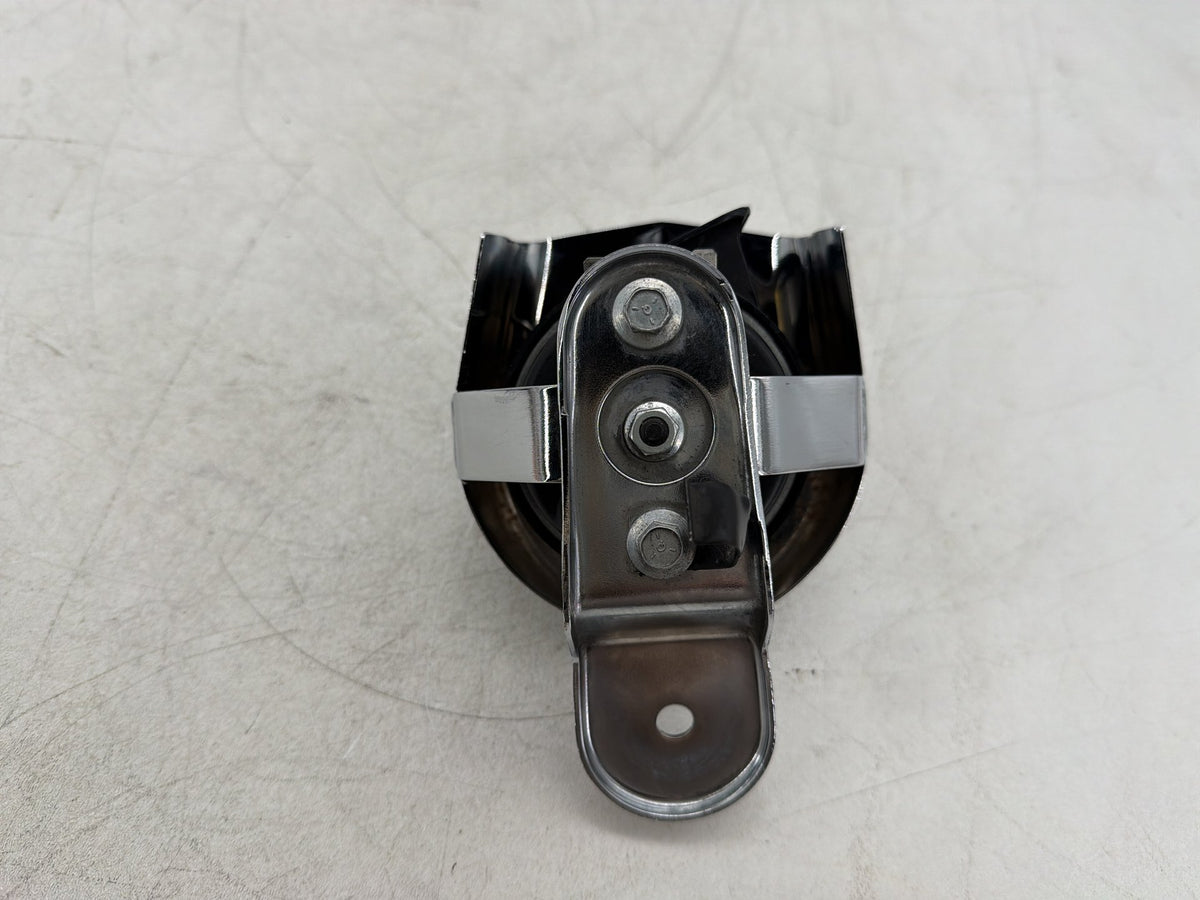 2017 Harley Dyna Street Bob FXDB OEM Horn Signal Klaxon Chrome Cover