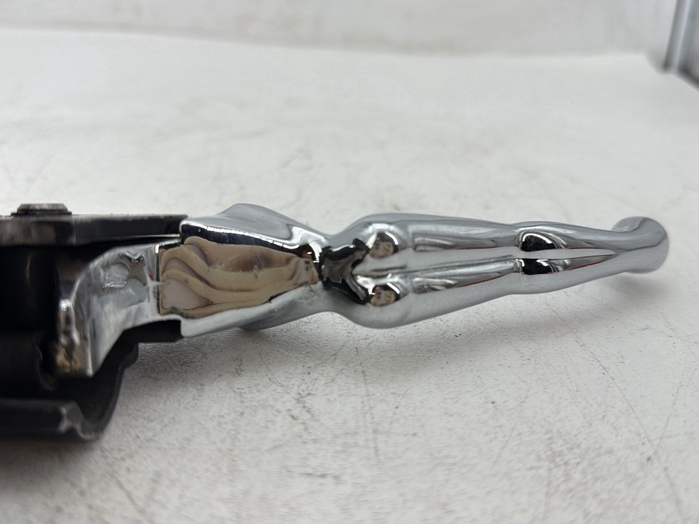 2006 Harley Dyna FXDWGI Wide Glide OEM Front Right Brake Lever Master Cylinder