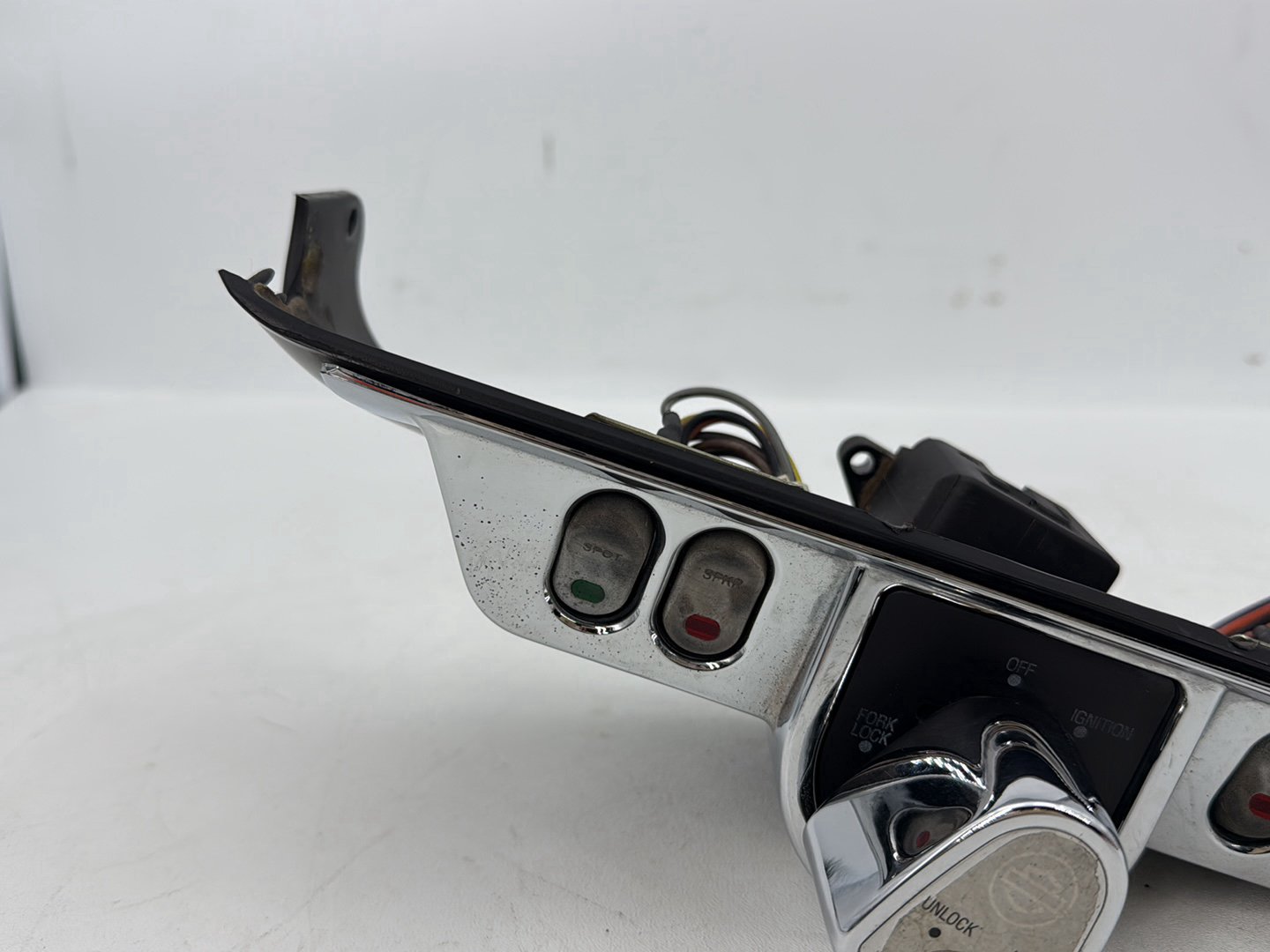 2007 - 2011 Harley-Davidson Touring Electra Glide Ultra Dash Ignition Cap Switch Lockset NO Key 71572-06