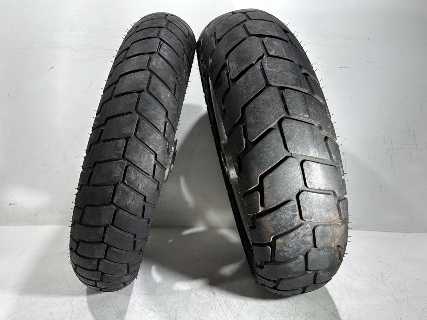 08 Harley Dyna Fat Bob OEM Front Rear Wheel Rim Tire 130/90B16 180/70B17 16" 17"
