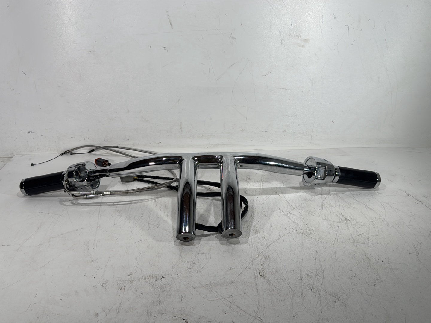 2003 Harley Dyna Wide Glide FXDWG OEM Handlebars Left Right Switches Controls