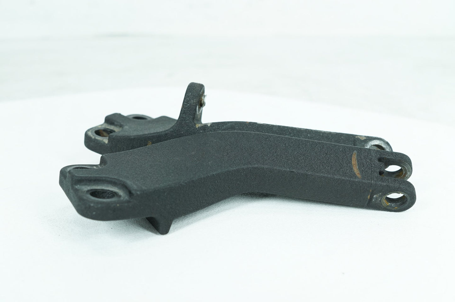 2007 - 2017 Harley-Davidson Dyna Switchback Left Right Foot Rest Peg Support Bracket 49224-06A