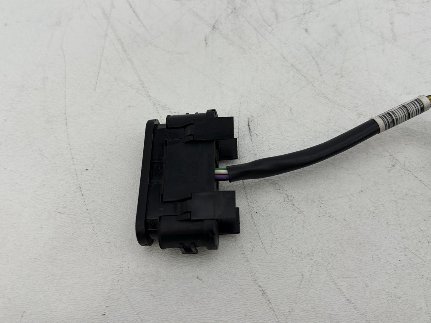 2007 - 2016 Harley-Davidson Touring Electra Glide Ultra Dash Indicator Lamp Wire Plug 68789-96A 68789-96A