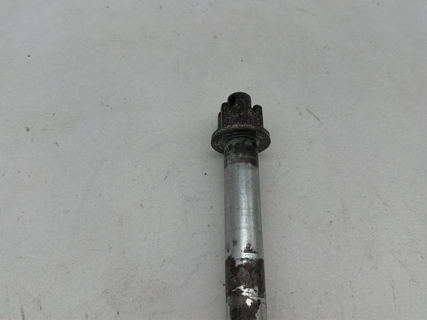 2004 Harley Heritage Softail Classic FLSTCI OEM Rear Wheel Axle Bolt Shaft